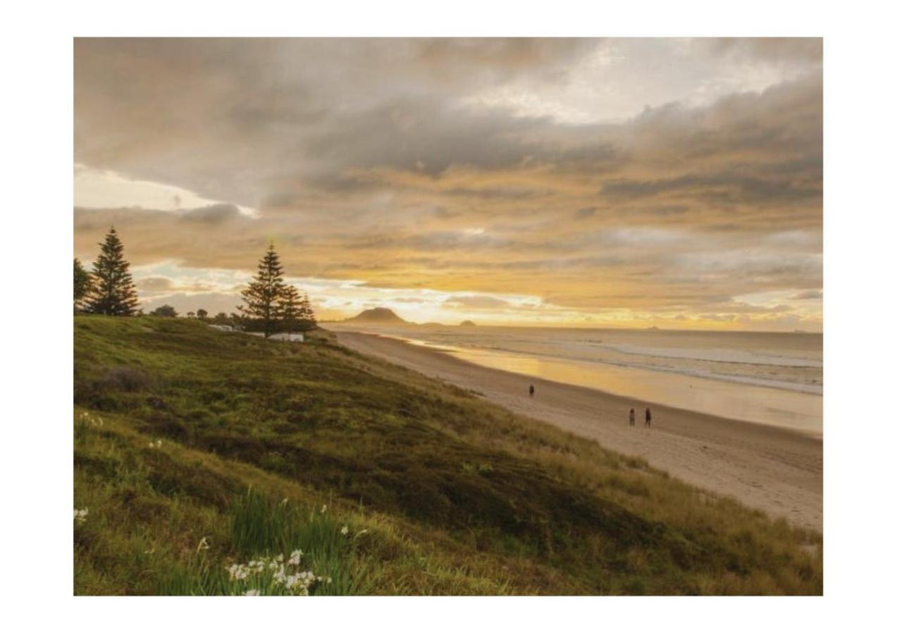 Free-Range On Papmoa Beach Tauranga Kültér fotó